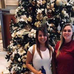 Meet your Posher, Gloria